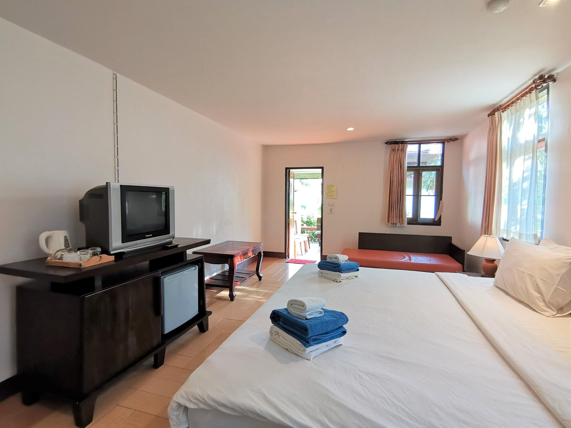 Holiday Villa, Lanta Ko Lanta Exteriör bild